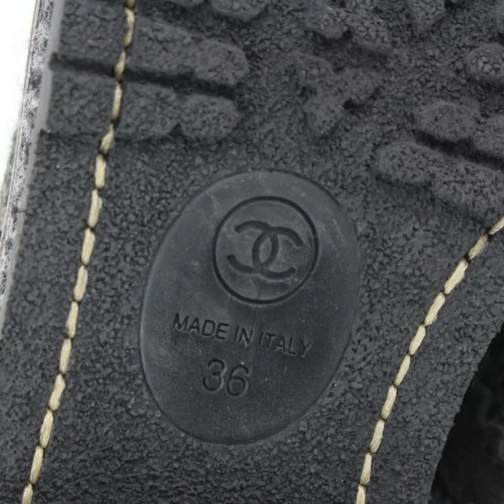 CHANEL size 36